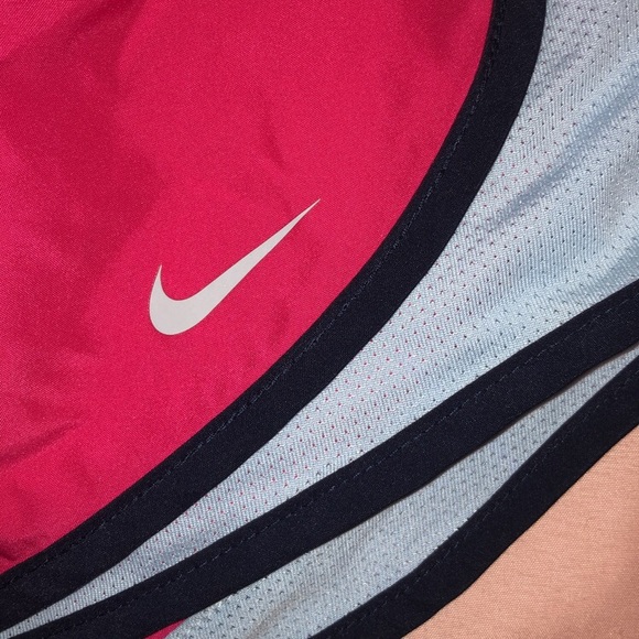 Nike shorts - Picture 2 of 3
